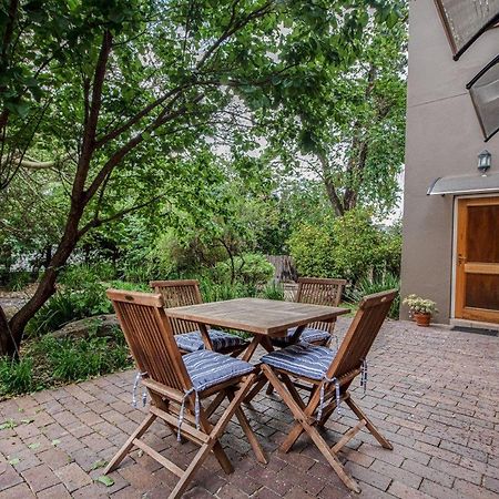 Wild Olive Executive Suite Johannesburg Buitenkant foto