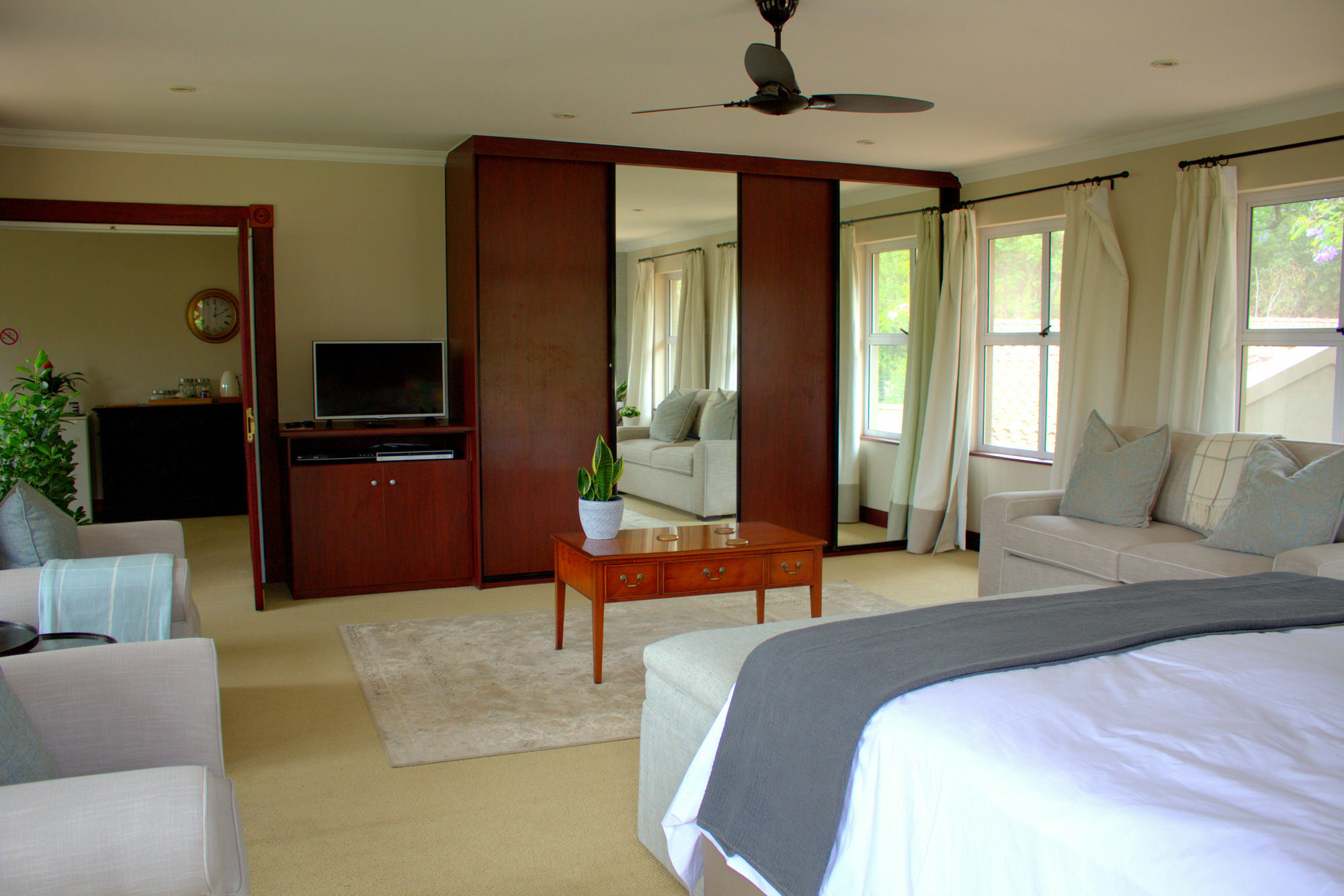 Wild Olive Executive Suite Johannesburg Buitenkant foto